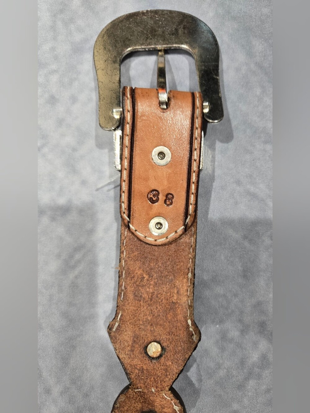 Scalloped Star Concho Western Belt - Picture 4 of 5